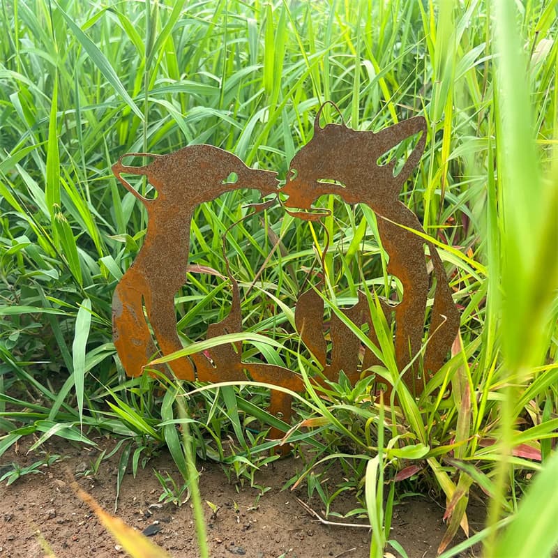 Maintenance-Free Rusty Garden Ornaments Wholesale