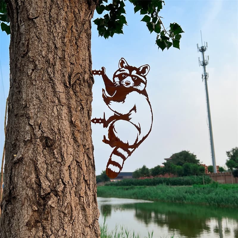 Industrial Style Rustic Garden Ornaments Manufacturer