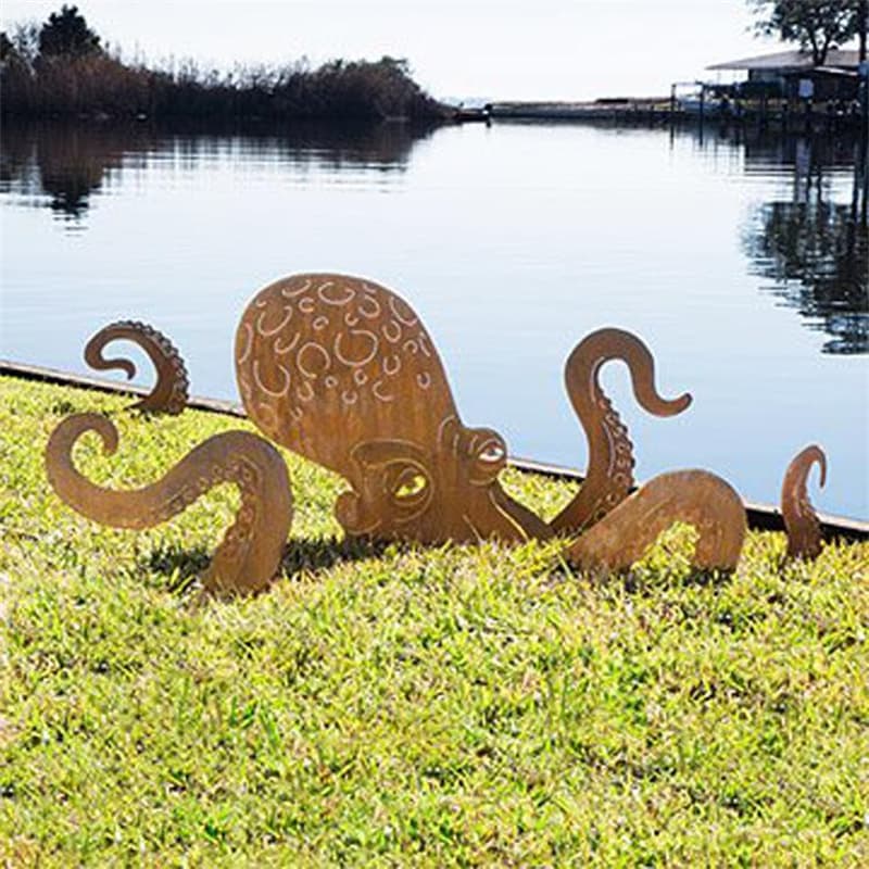 Industrial Style Rustic Garden Ornaments Manufacturer