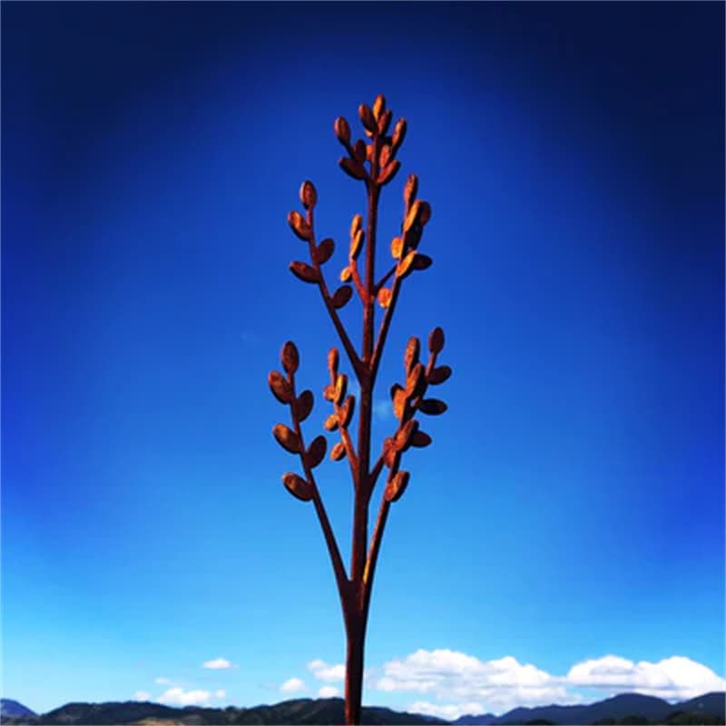 European Style Rusty Metal Garden Ornaments Ideas
