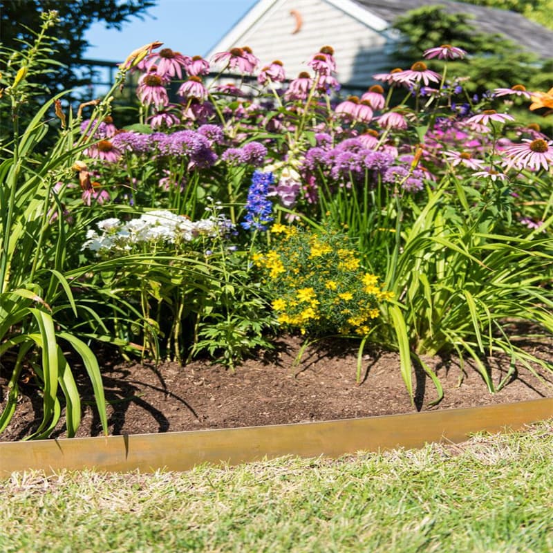 Modern Patio Edging Design